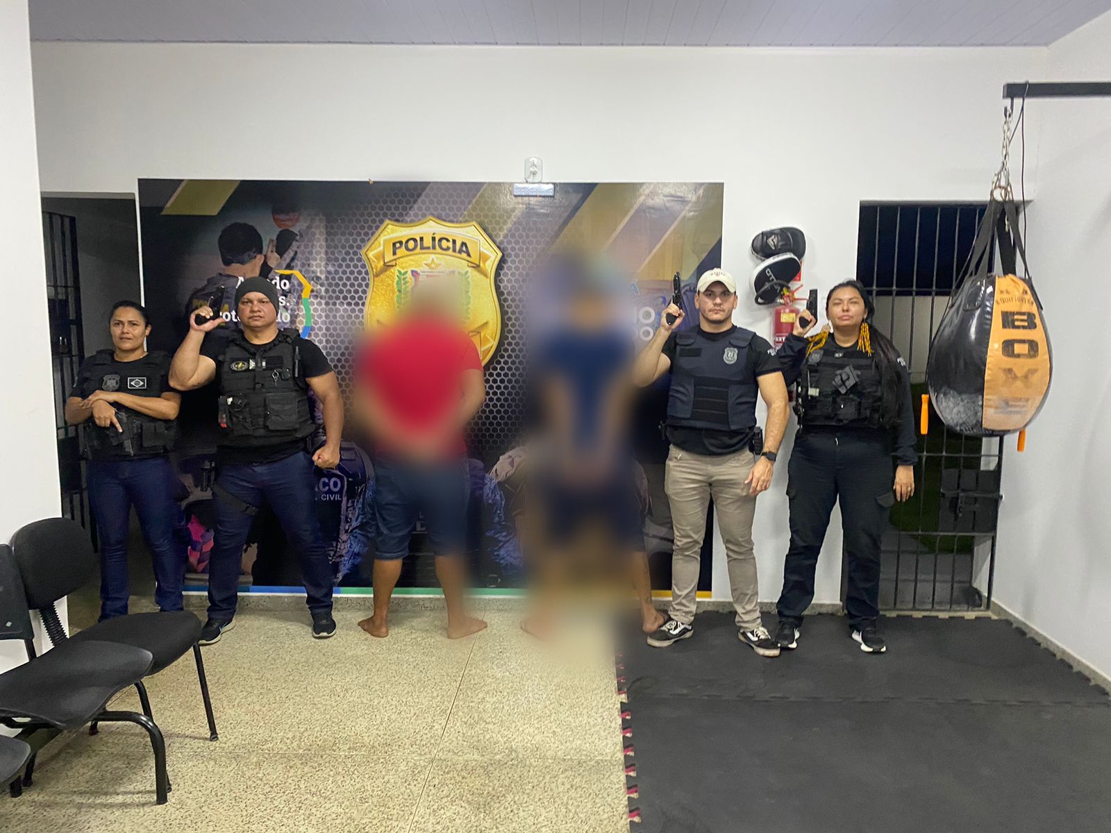 EM ITAUBAL DO PIRIRIM, POLÍCIA CIVIL PRENDE DOIS INDIVÍDUOS EM FLAGRANTE POR TRÁFICO DE DROGAS, ASSOCIAÇÃO PARA O TRÁFICO DE DROGAS, VIOLAÇÃO DE DOMICÍLIO E DIREÇÃO PERIGOSA